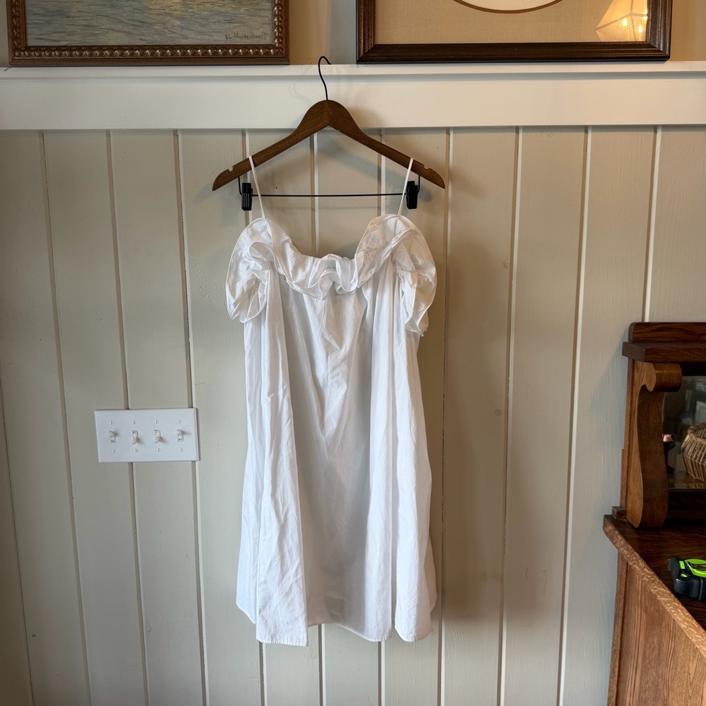H&M Elegant White Mini Dress w/ Ruffle, Size Large, NWOT